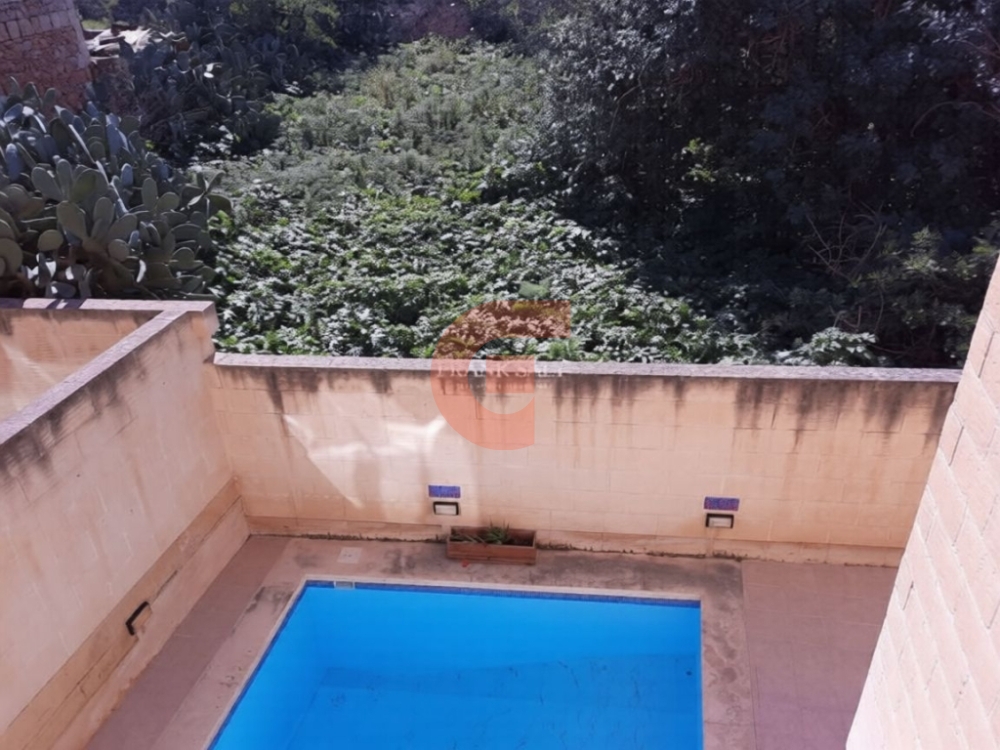 9a2c8265-4711-4e3a-8fa8-ccc180b105e1 9a2c8265-4711-4e3a-8fa8-ccc180b105e1