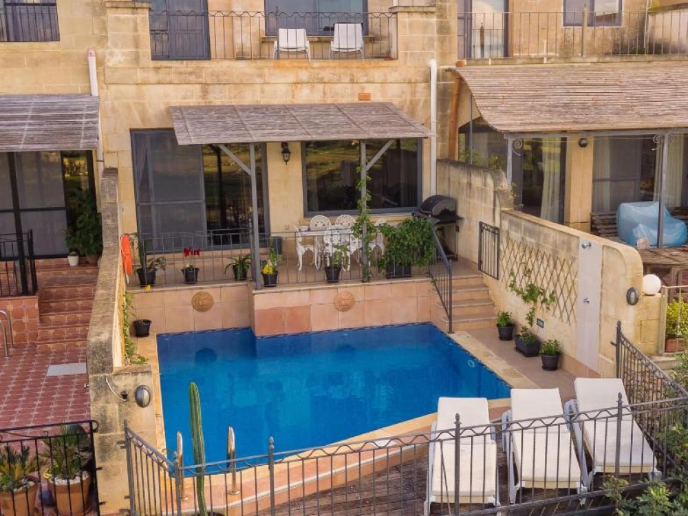 WhatsApp Image 2025-11-18 at 16.53.08 (1) WhatsApp Image 2025-11-18 at 16.53.08 (1)